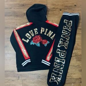 PINK VS ROSES BLING FASHION SHOW
HOODIE / JOGGERS OUTFIT SET L